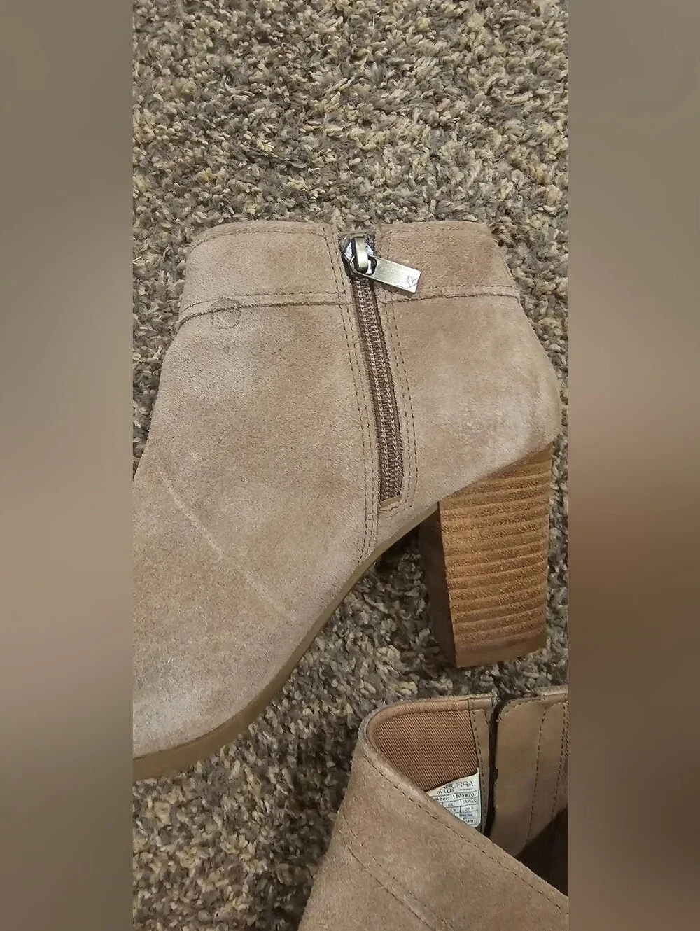 KOOLABURRA by UGG Zip Stacked Heel Suede Ankle Boots 9.5 Camel/Beige 3.25